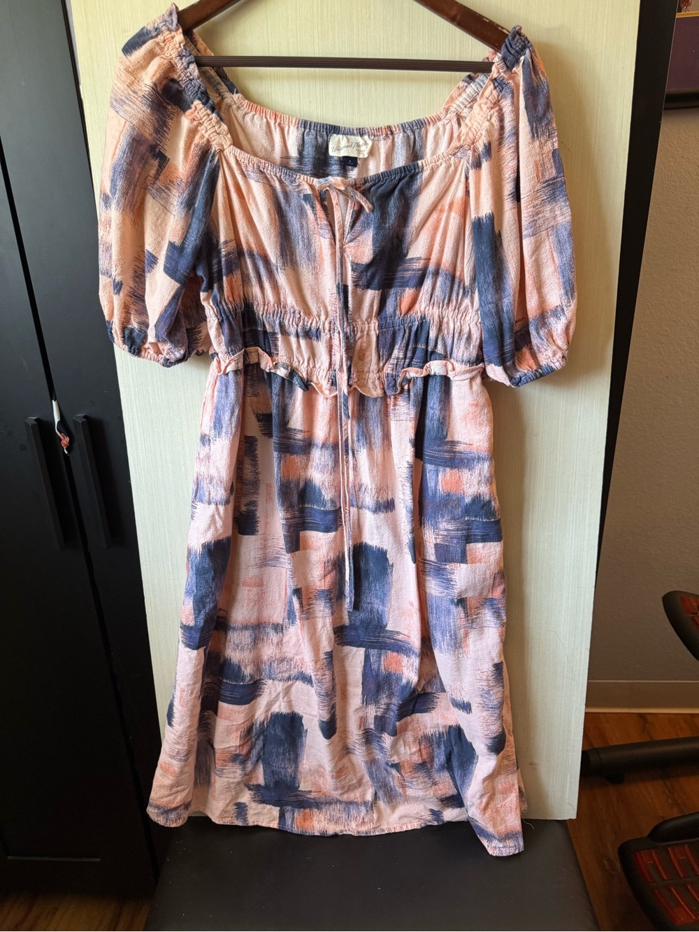 Off-Shoulder Pink and Navy Brushstroke Midi Dress